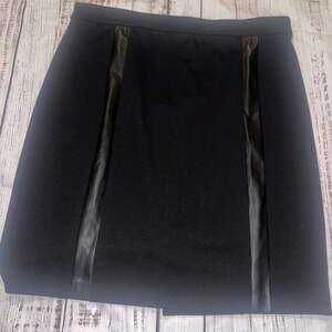 Carmen Marc Valvo Womens Black Pencil Skirt Size 14 with Faux Leather Trim and B